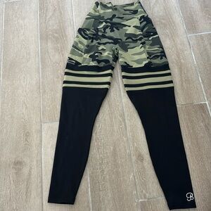 Bombshell women’s leggings